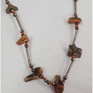 Vintage Southwest Style Shell Fetish Necklace Carved Abalone Silver Tone Coral